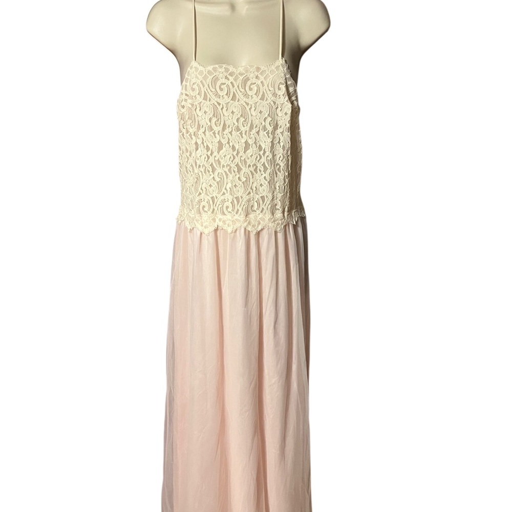 Vanity Fair Cream and Pink Lace Chemise